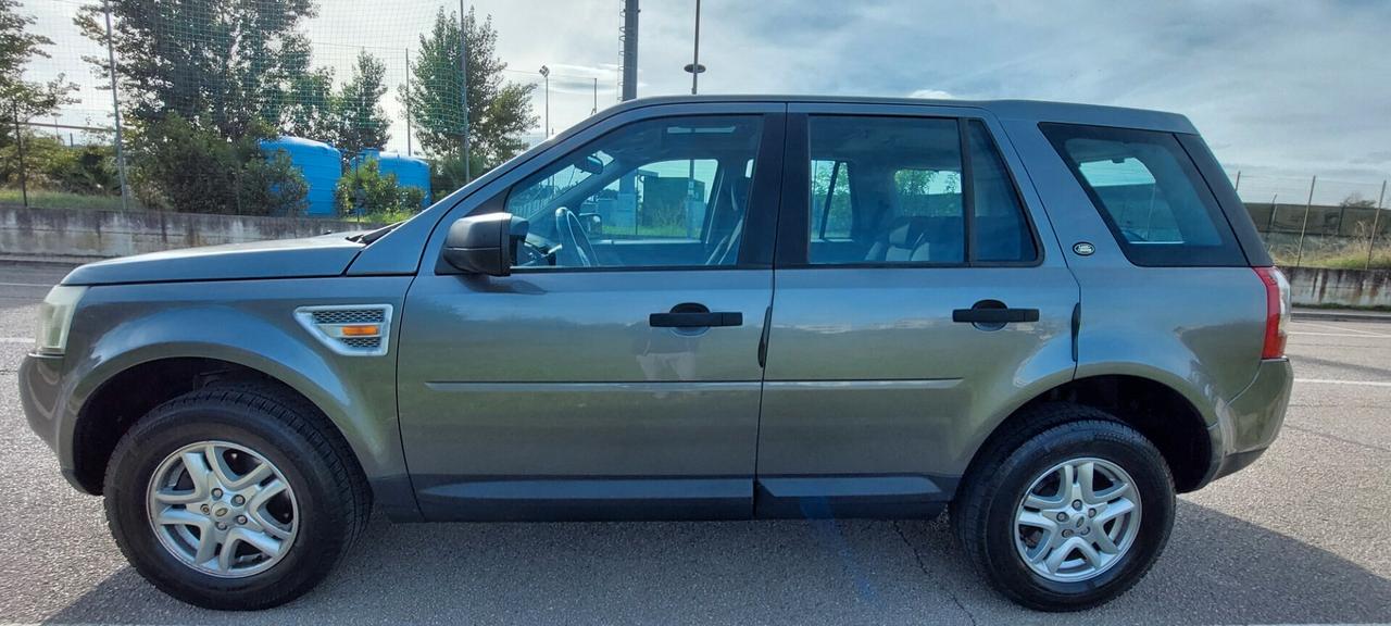 FREELANDER 2 TD4 4WD 4X4 2,2 DIESEL 160 CV TETTO APRIBILE GANCIO TRAINO IMPECCABILE