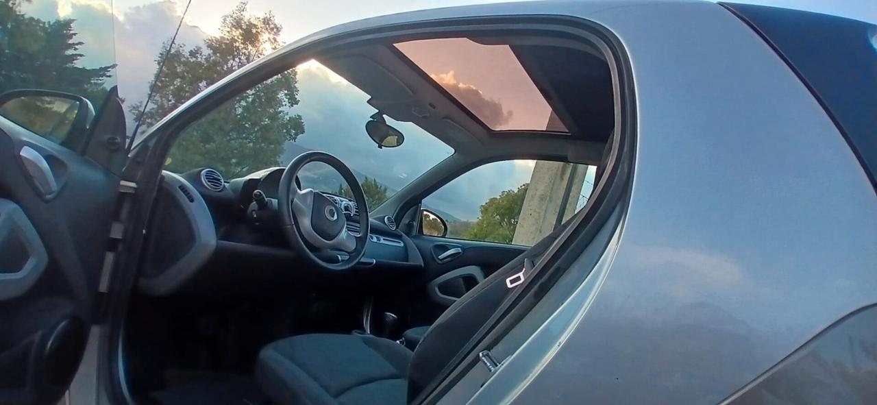 Smart ForTwo 1000 MHD coupé passion - 2012