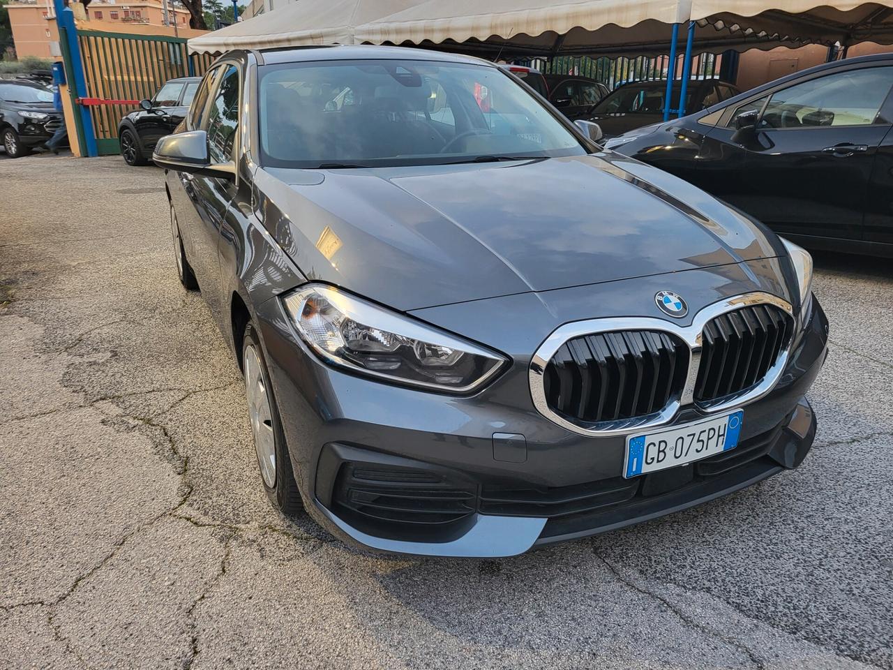 Bmw 116 116d 5p. Business Advantage