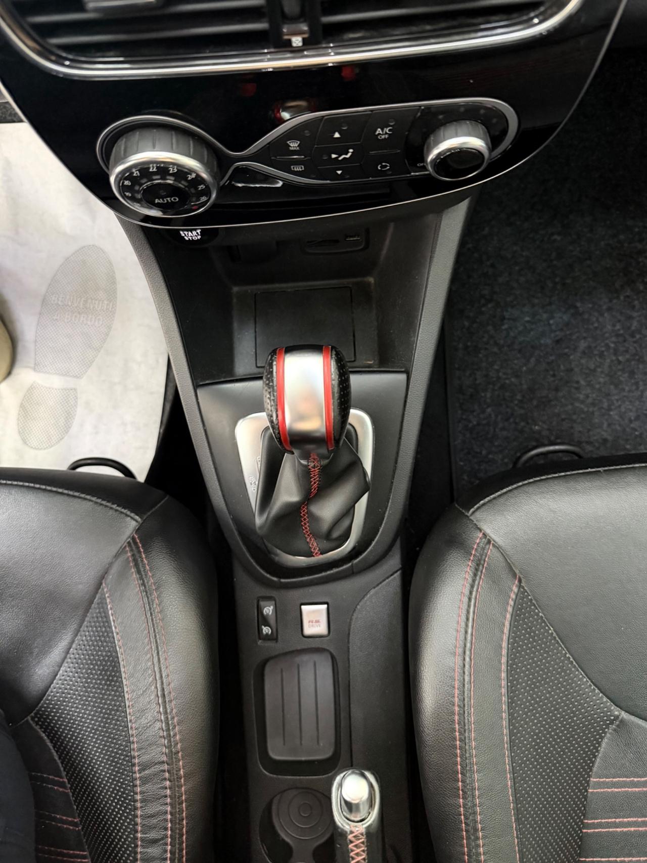 Renault Clio TCe 220CV R.S. Trophy