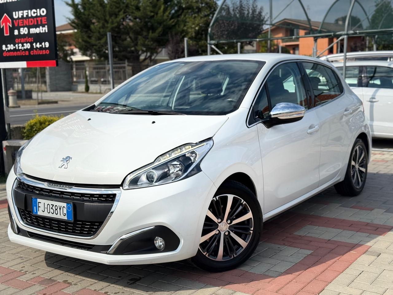 Peugeot 208 BlueHDi 75 5 porte Allure NEOPATENTATI