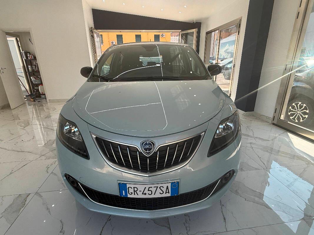 Lancia Ypsilon III LACIA YPSILON 1.0 firefly hybrid Gold s&s 70cv 5p.ti