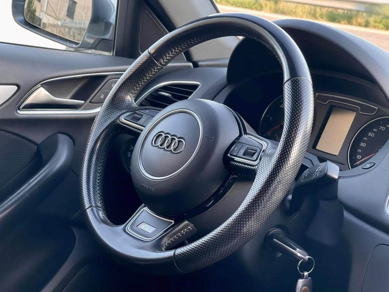 Audi Q3 2.0 TDI 150 CV S-Line 2016