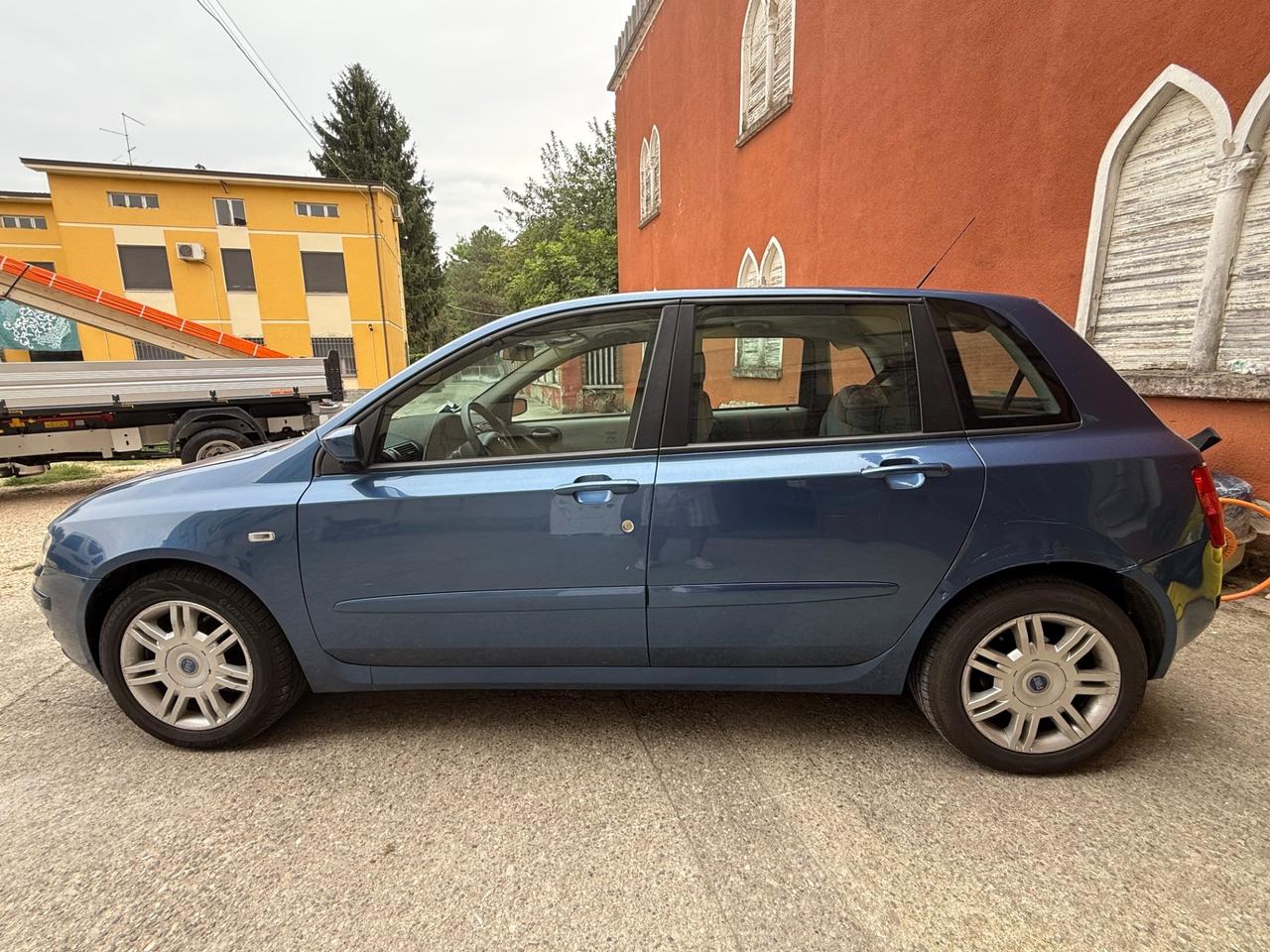 Fiat Stilo 1.6i 16V 5 porte Dynamic