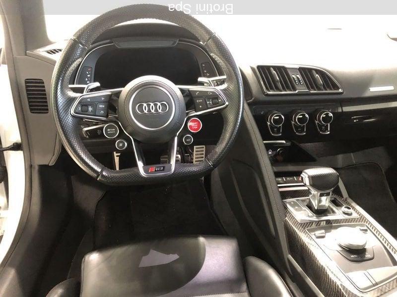 Audi R8 Coupé V10 S tronic performance