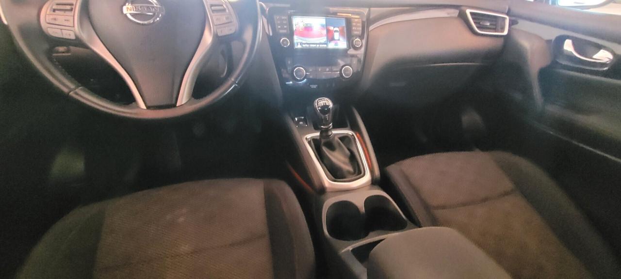 Nissan Qashqai 1.5 dCi N-Connecta