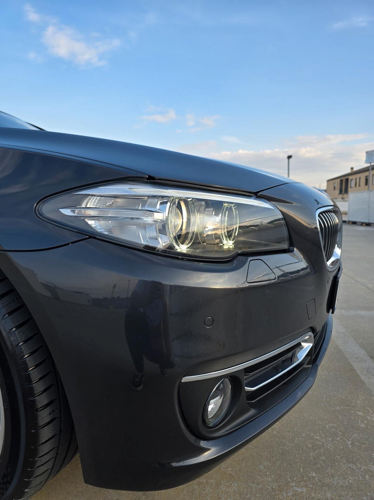 Bmw 520 525d xDrive Luxury