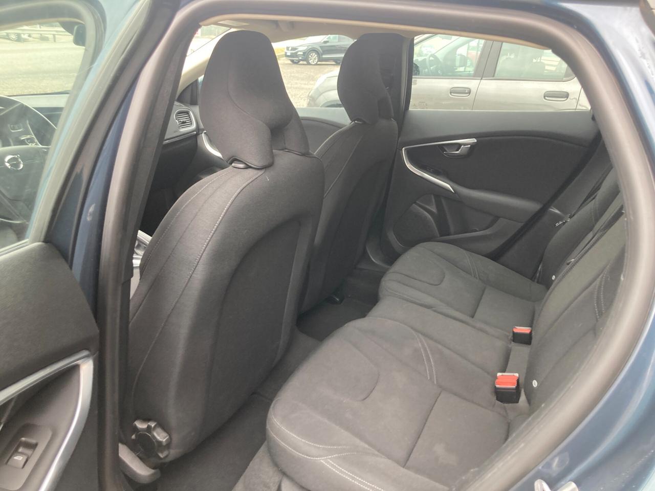 Volvo V40 D2 Geartronic Business