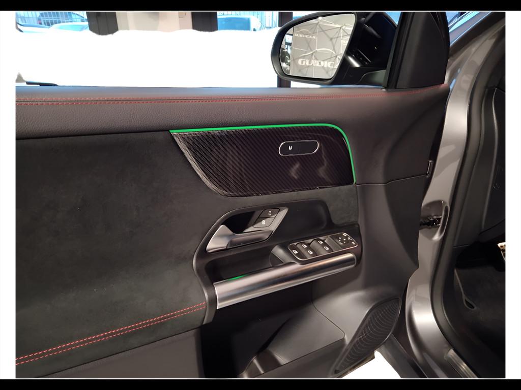 Mercedes-Benz GLA-H247 2020 - GLA 200 d Premium auto