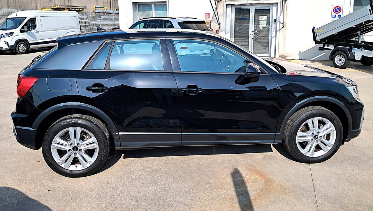 Audi Q2 35 TFSI S tronic Business