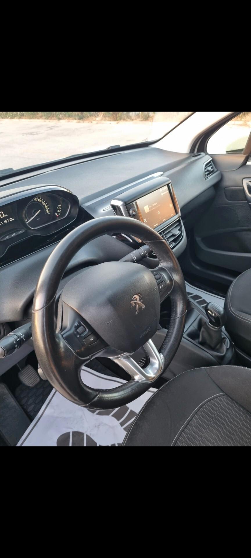 Peugeot 208 1.6 diesel 2018 km 87500