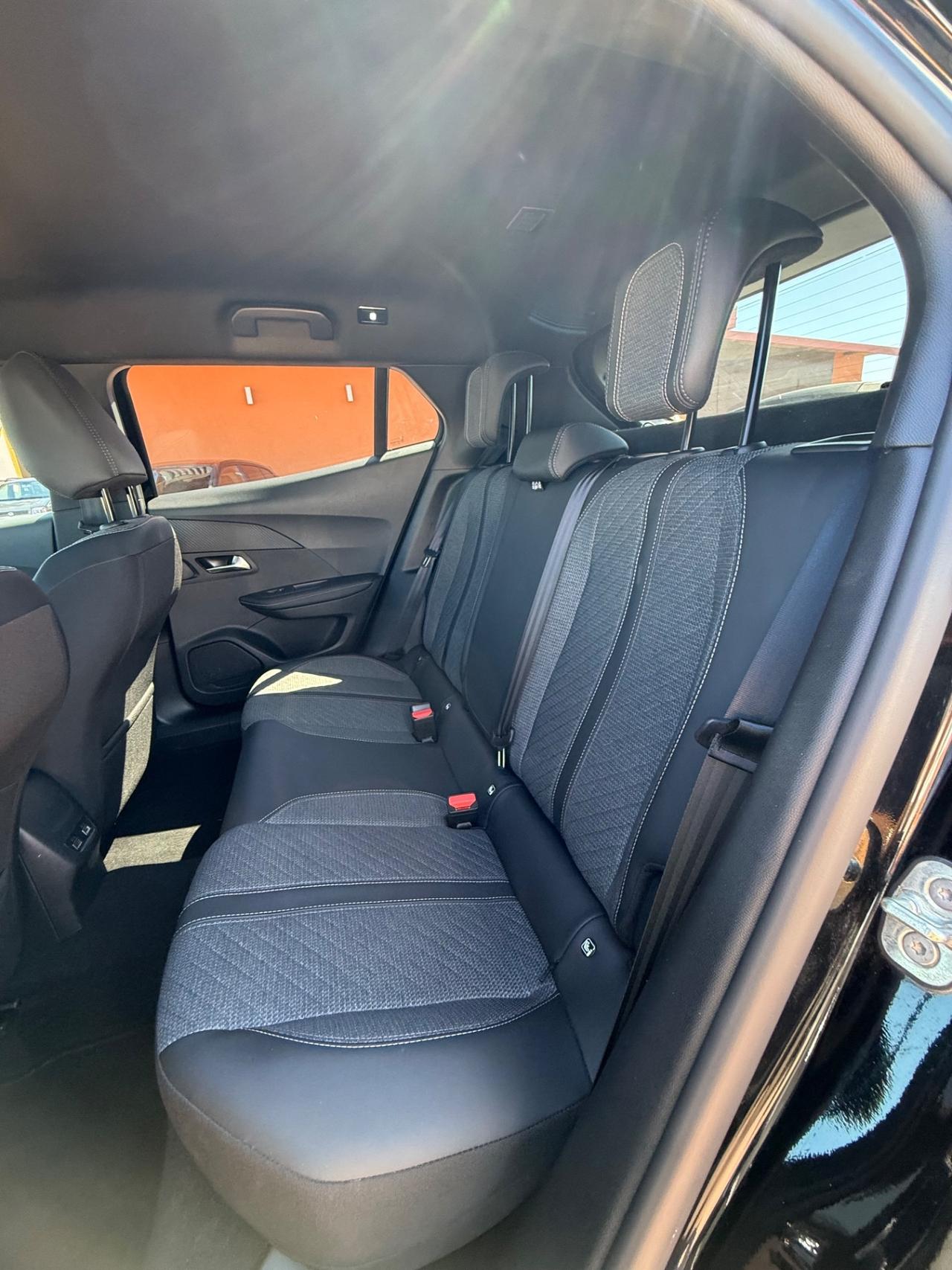 Peugeot 2008 1.2 100cv