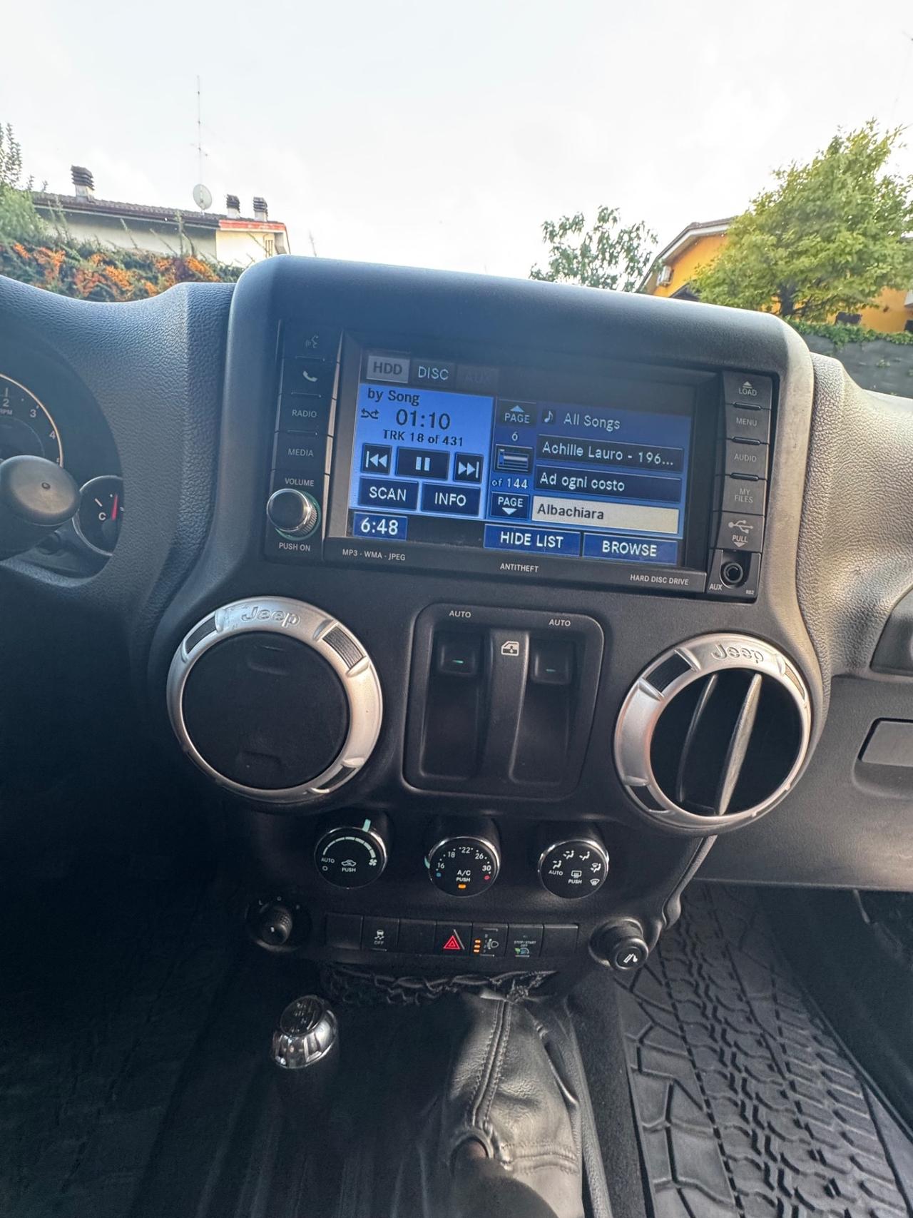 Jeep Wrangler 2.8 CRD DPF Sahara Auto