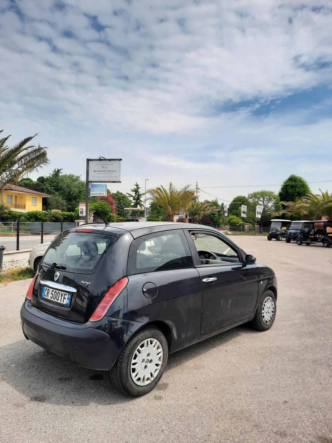 Lancia Ypsilon 1.3 Multijet Platino OK NEOPATENTATI