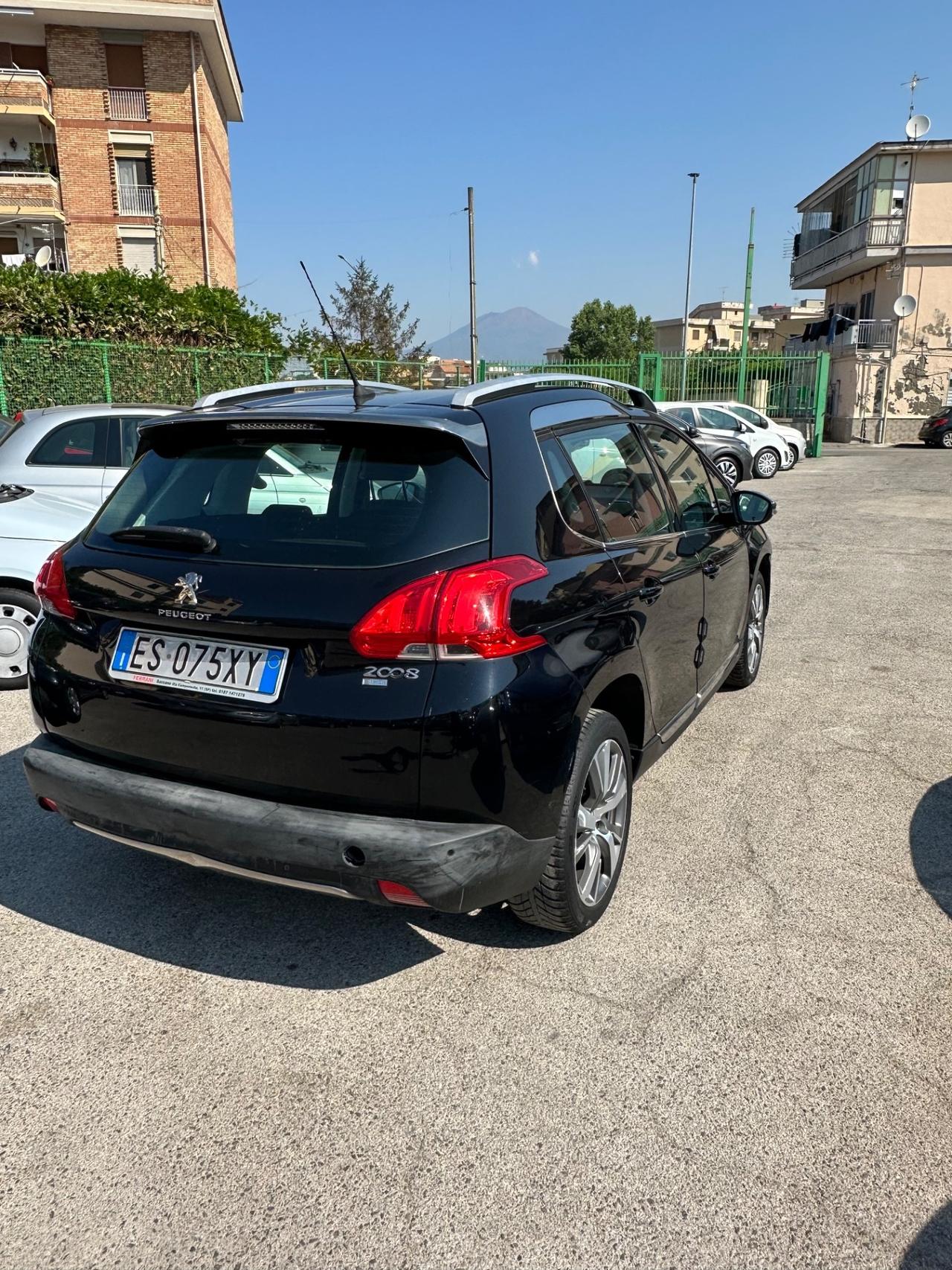 Peugeot 2008 1.6 e-HDi 115 CV Stop&Start Allure
