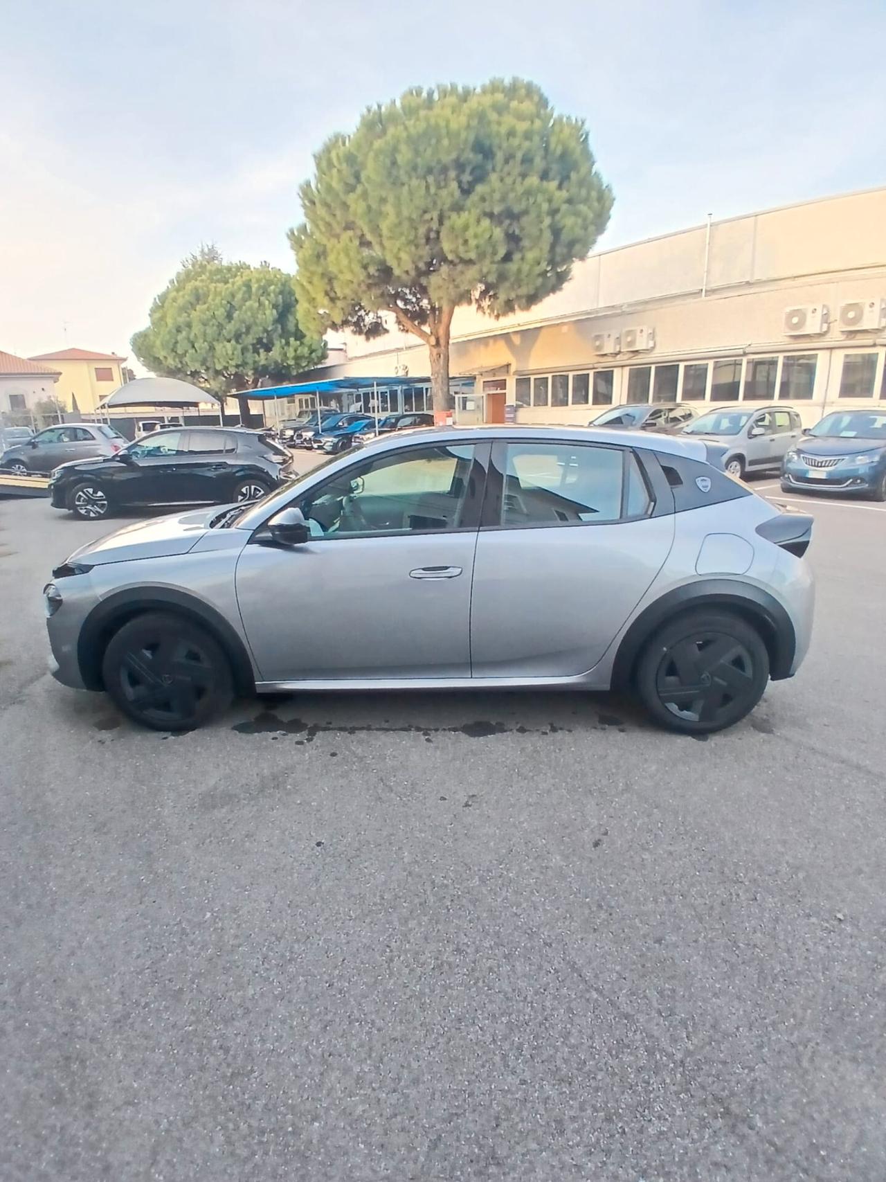 Lancia Ypsilon Hybrid e-DCT