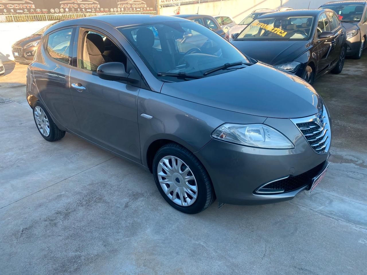 Lancia Ypsilon 1.3 MJT 16V 95 CV 5 porte S&S Silver