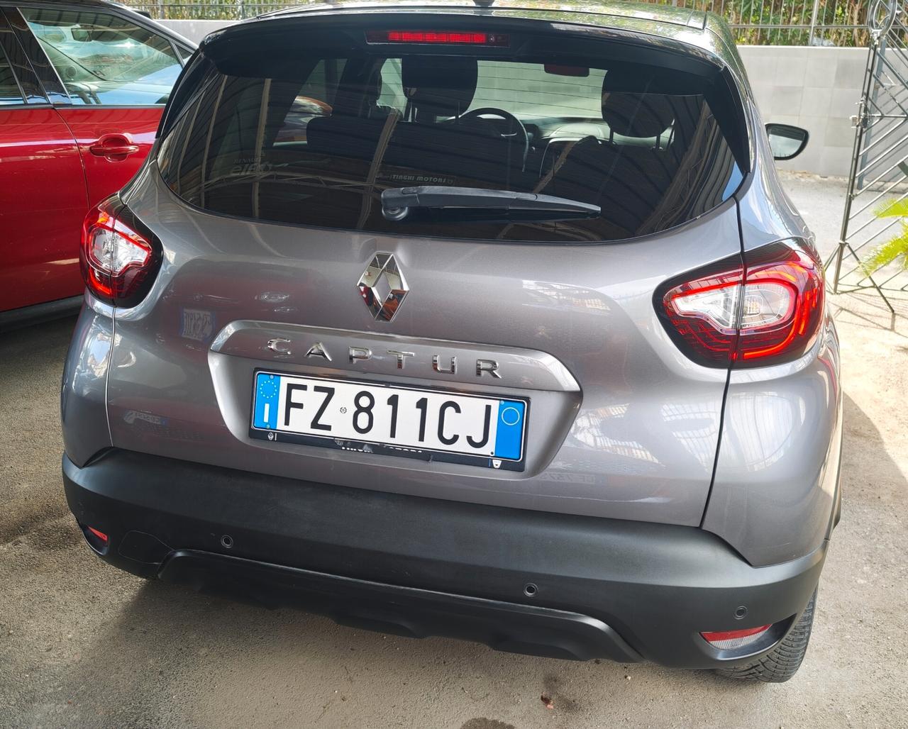 Pari a nuova RENAULT CAPTUR 1.0BENZ 90CV FULL