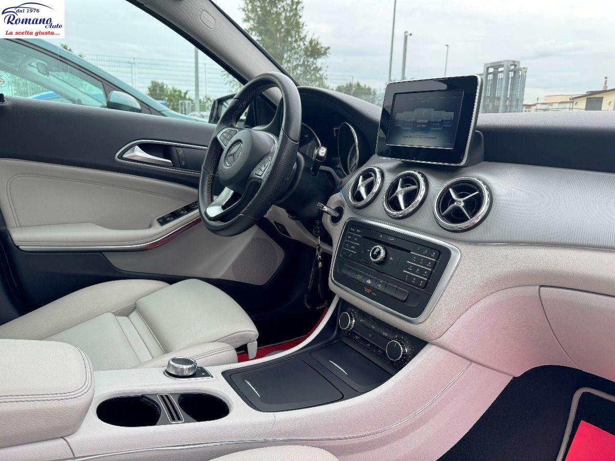 MERCEDES - Classe GLA - GLA 180 d Automatic Sport#TETTO APRIBILE!