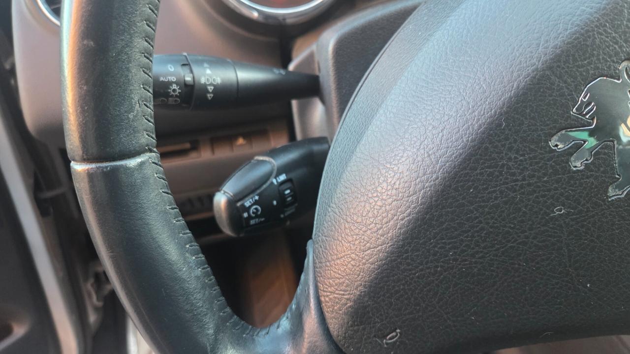 Peugeot 3008 1.6 VTi 120CV Premium unico proprietario