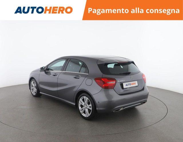 MERCEDES-BENZ A 200 d Automatic Sport