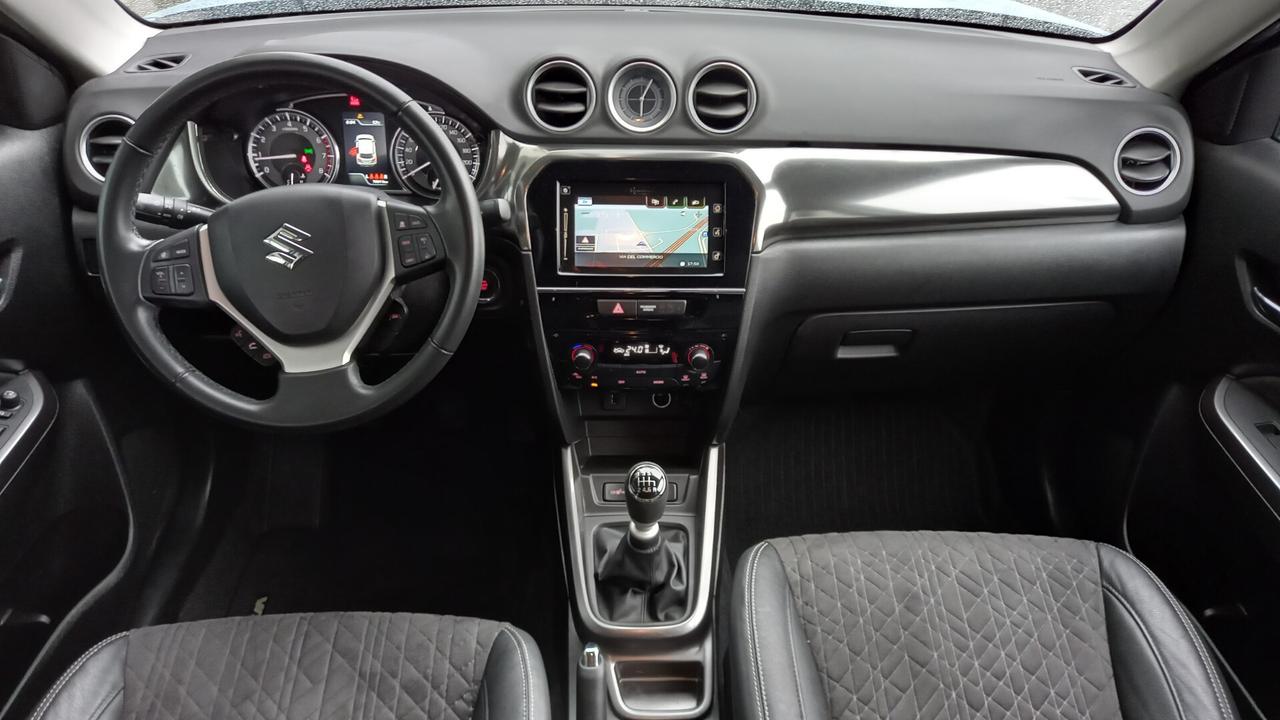 Suzuki Vitara 1.4 Hybrid Top