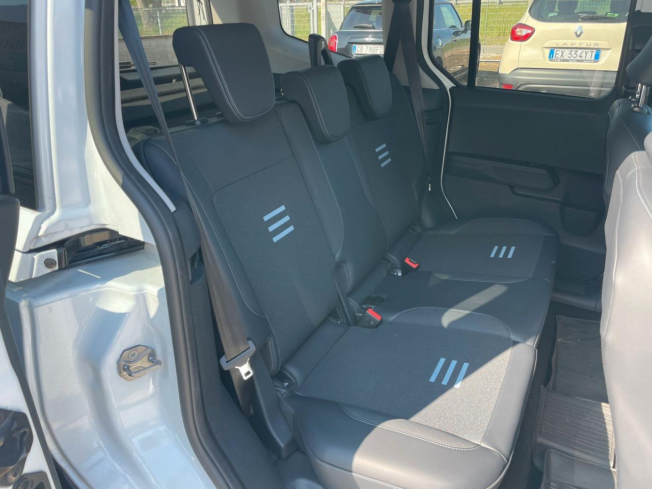 Ford Tourneo Courier 1.0 EcoBoost Active IN RIENTRO
