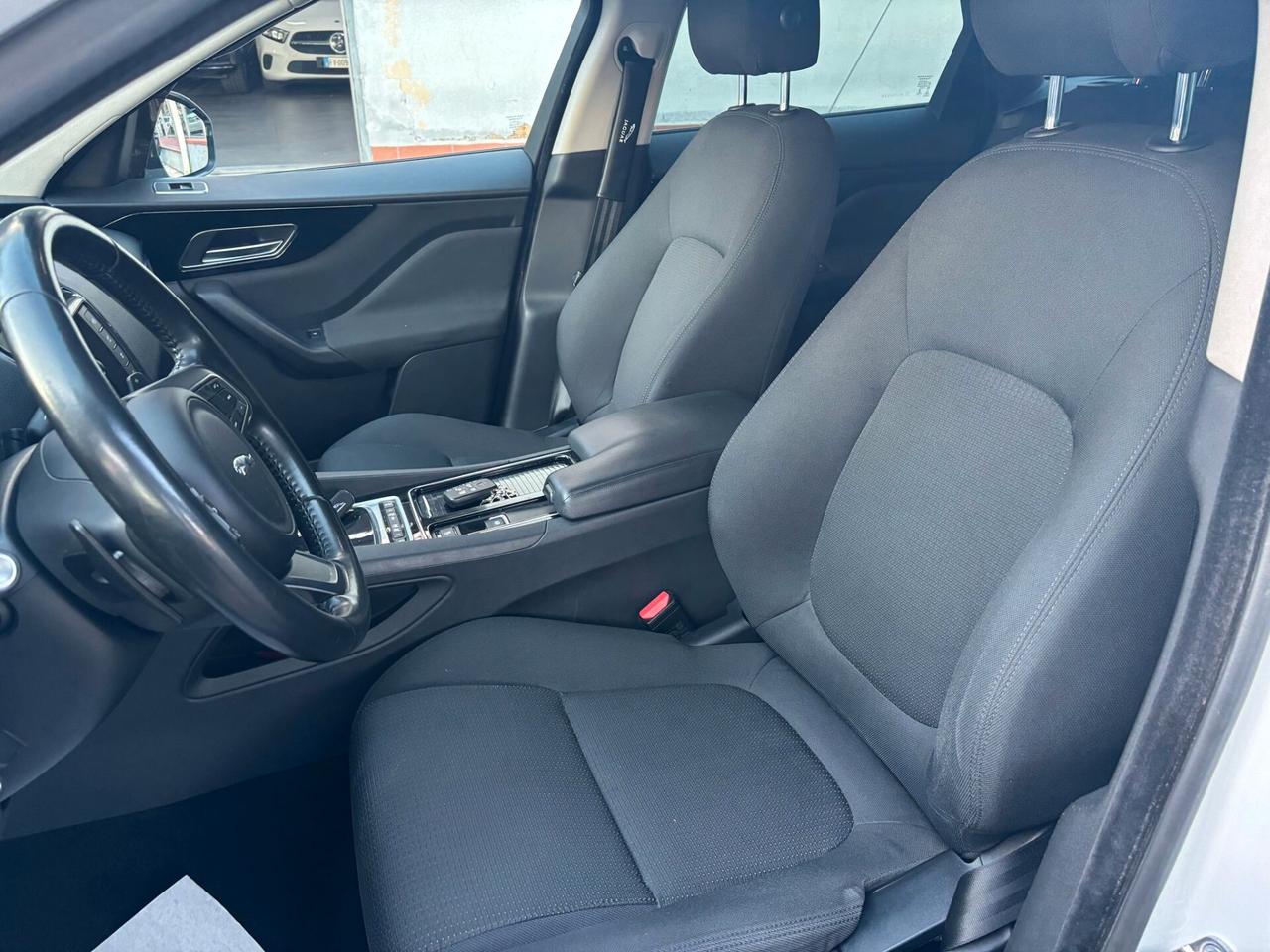 Jaguar F-Pace Jaguar F-Pace 2.0 180CV MOTORE NUOVO