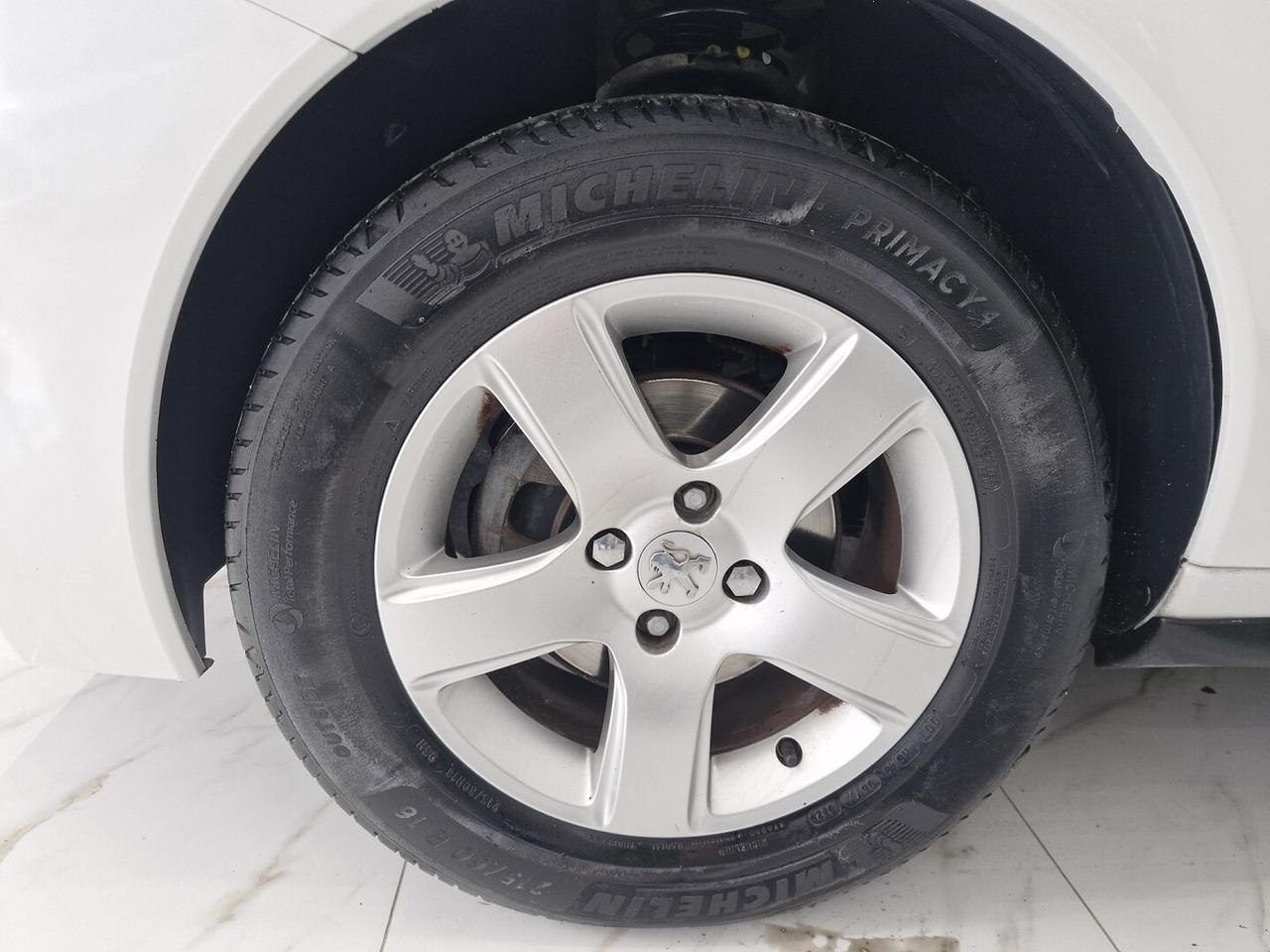 PEUGEOT 3008 1.6 Hdi 110CV Allure BIANCO PERLATO