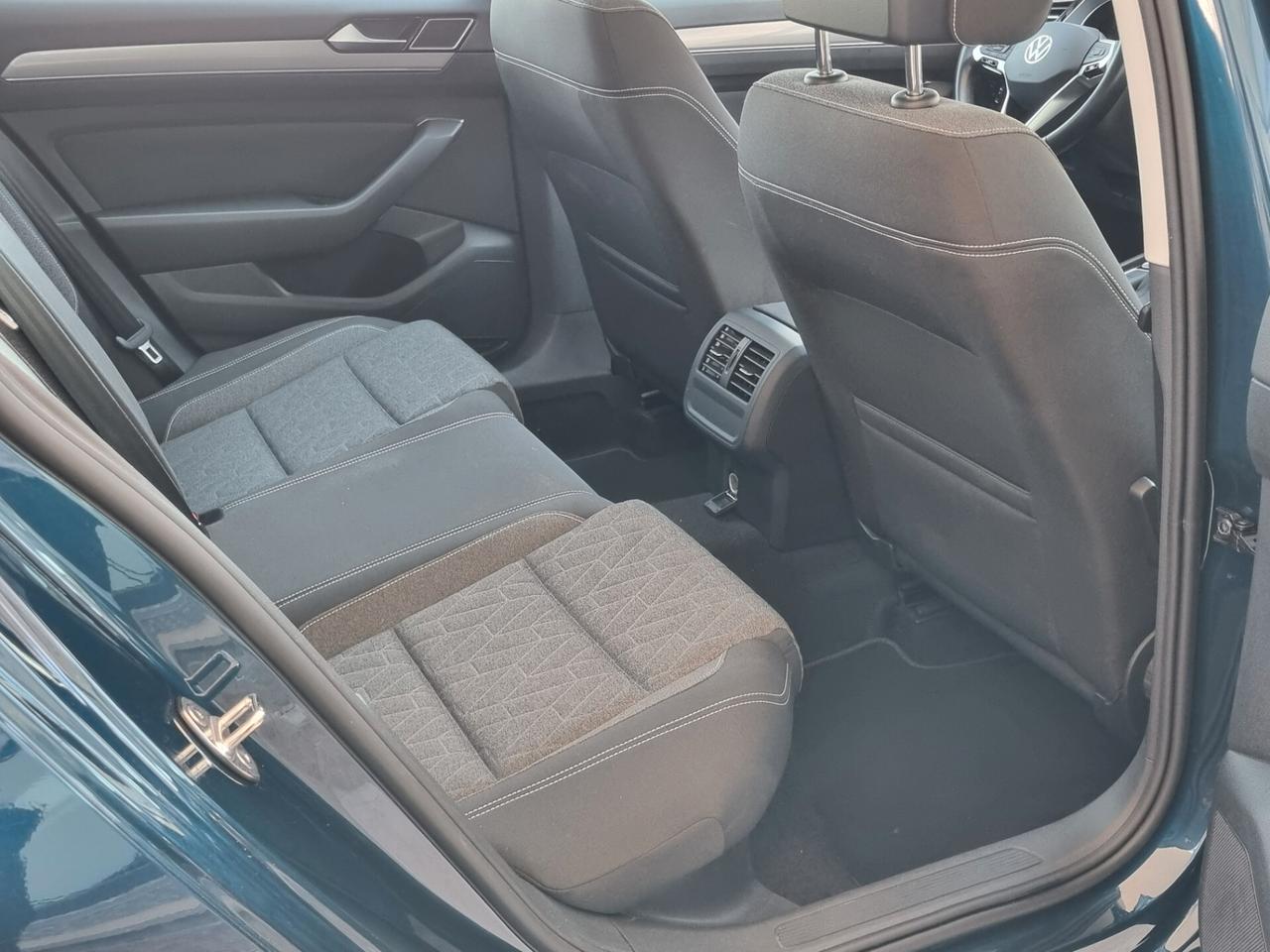 Volkswagen Passat Variant 2.0 TDI SCR EVO Business 150cv