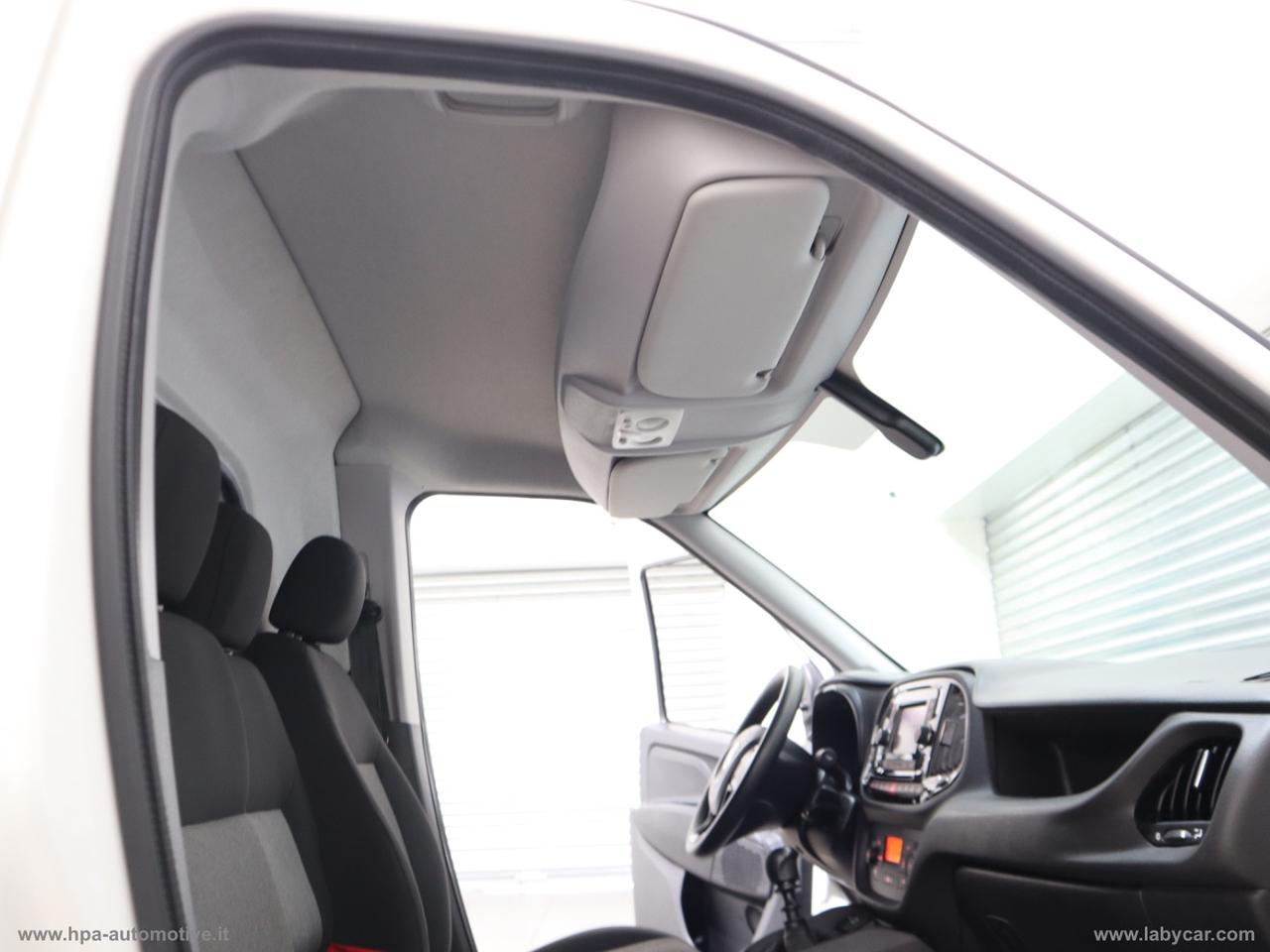 FIAT Doblò 1.6 MJT 120CV MAXI 3 POSTI NAVI RETROCAMERA CLIMA AUTOMATICO