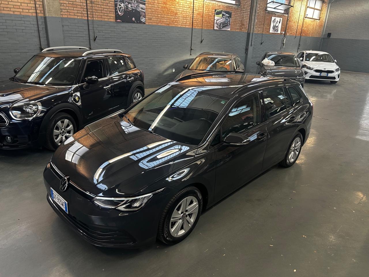 Volkswagen Golf Variant 2.0 TDI SCR Life neopatentati