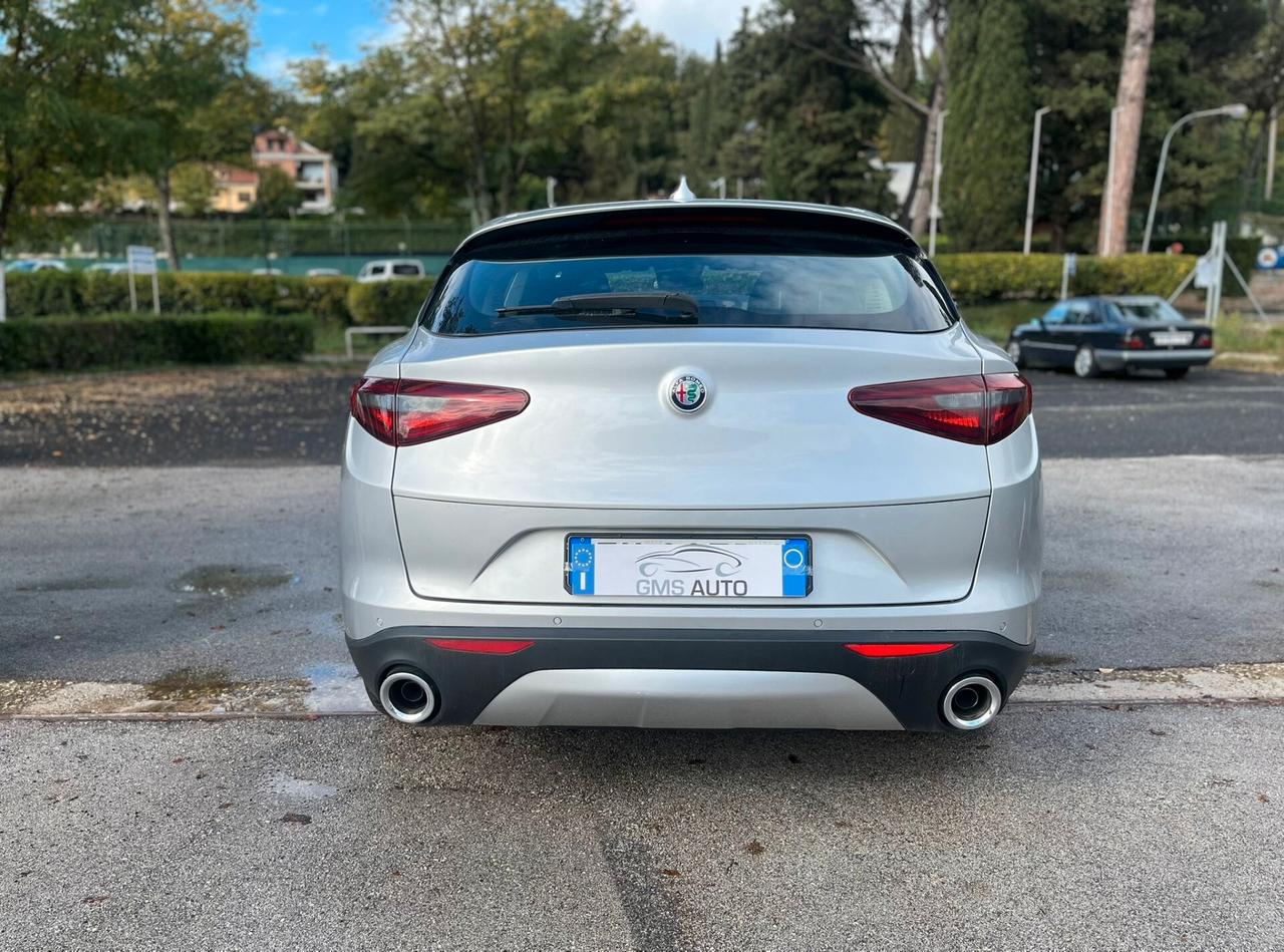 Alfa Romeo Stelvio 2.2 Turbodiesel 160 CV AT8 RWD Business
