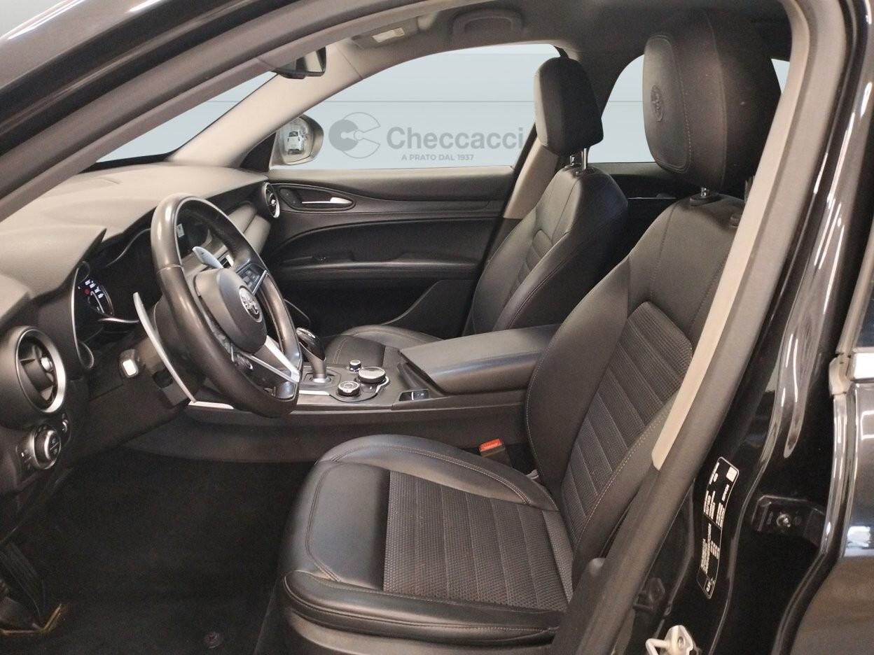 Alfa Romeo Stelvio 2.2 Turbodiesel 210 CV AT8 Q4 Executive