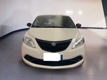 Lancia Ypsilon III 2015 1.0 firefly hybrid Silver s&s 70cv