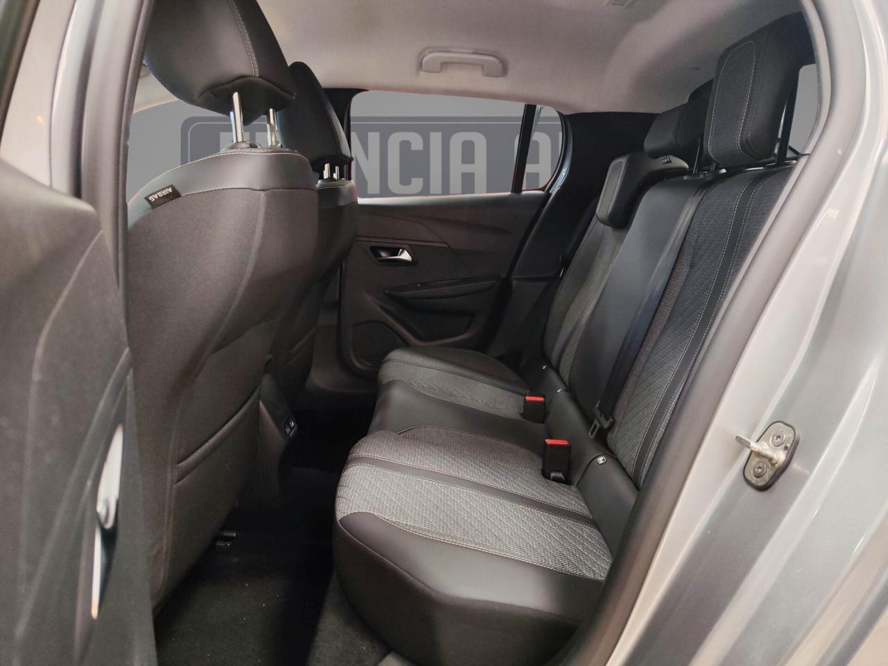 Peugeot 208 1.2 BENZINA 100 CV -ALLURE-