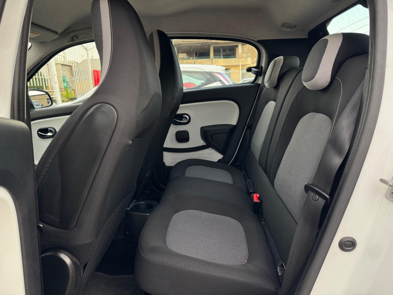 Renault Twingo 900 90CV TURBO Automatica NAVI