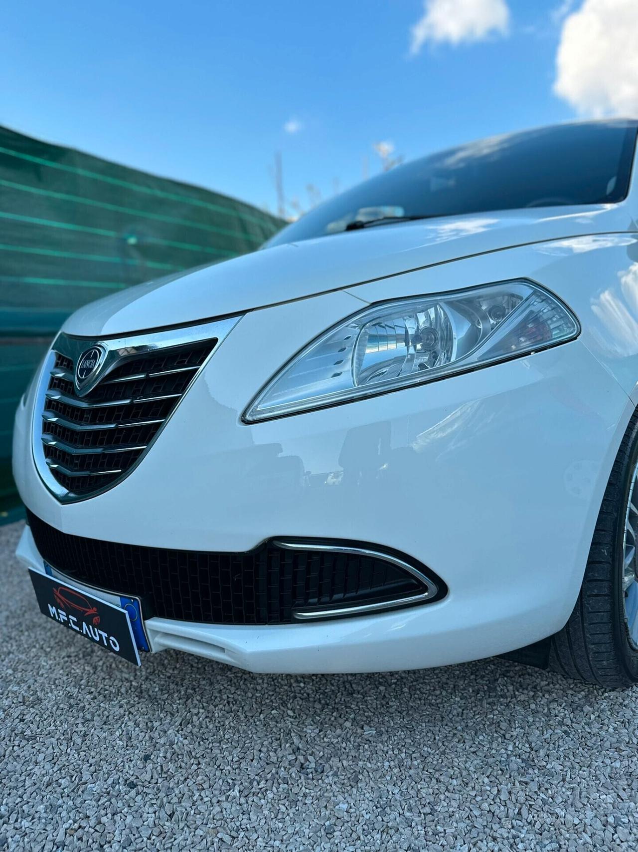 Lancia Ypsilon 1.2 69 CV GPL Ecochic Gold TOP
