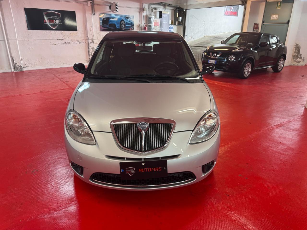 Lancia Ypsilon 1.2 Modamilano