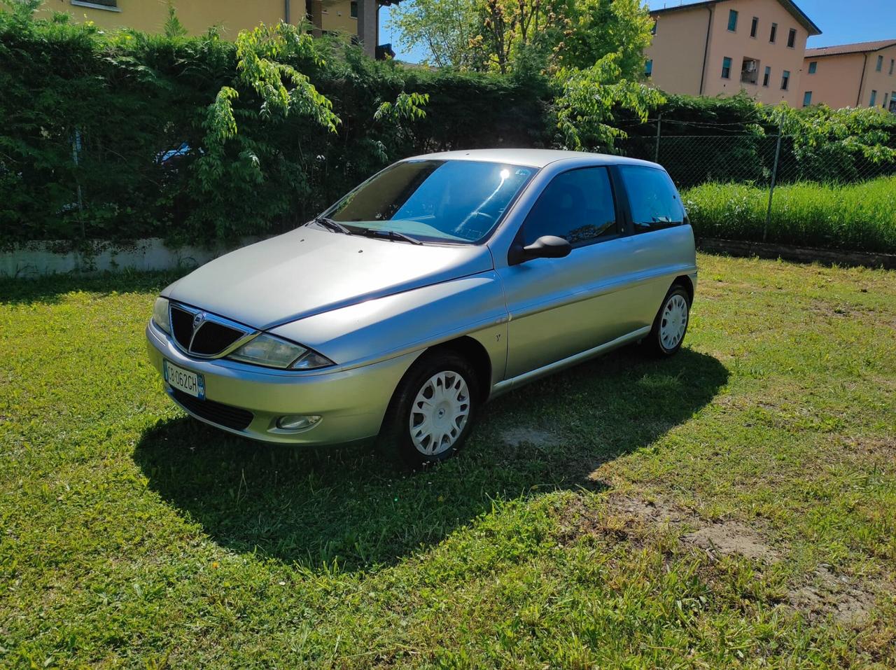 Lancia Y 1.2i cat Elefantino Blu