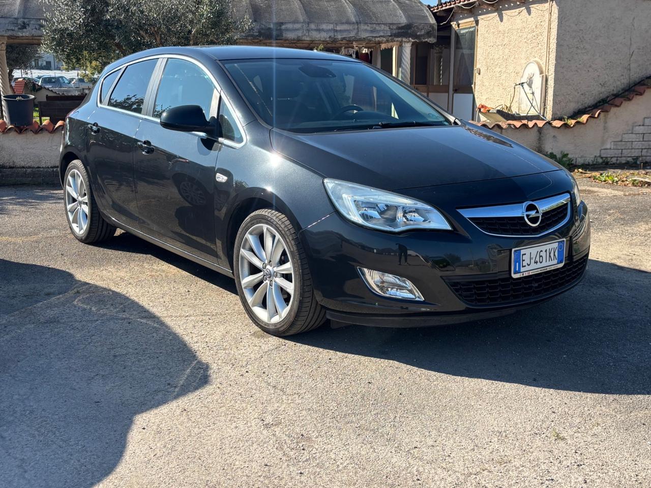 Opel Astra 1.4 Turbo 140CV 5 porte Cosmo