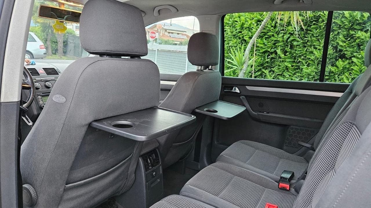 Volkswagen Touran 2.0 TDI 136CV Highline