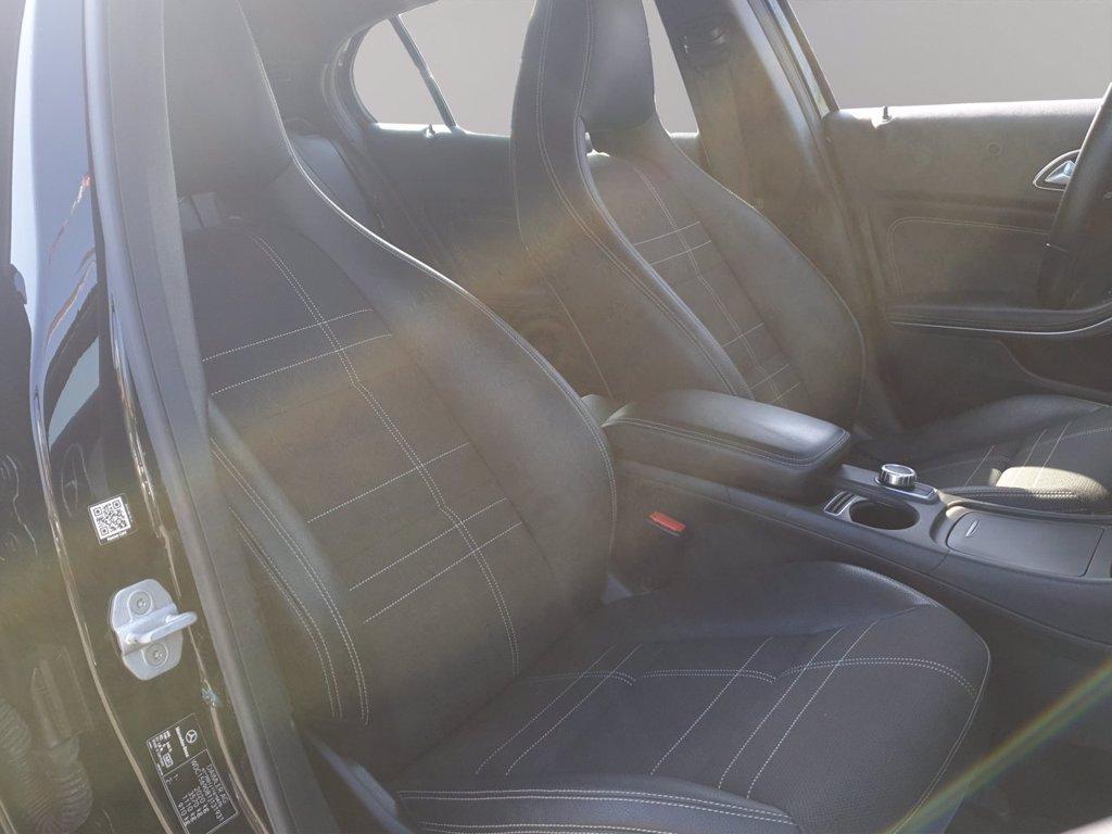 MERCEDES Gla 200 d (cdi) sport auto del 2015