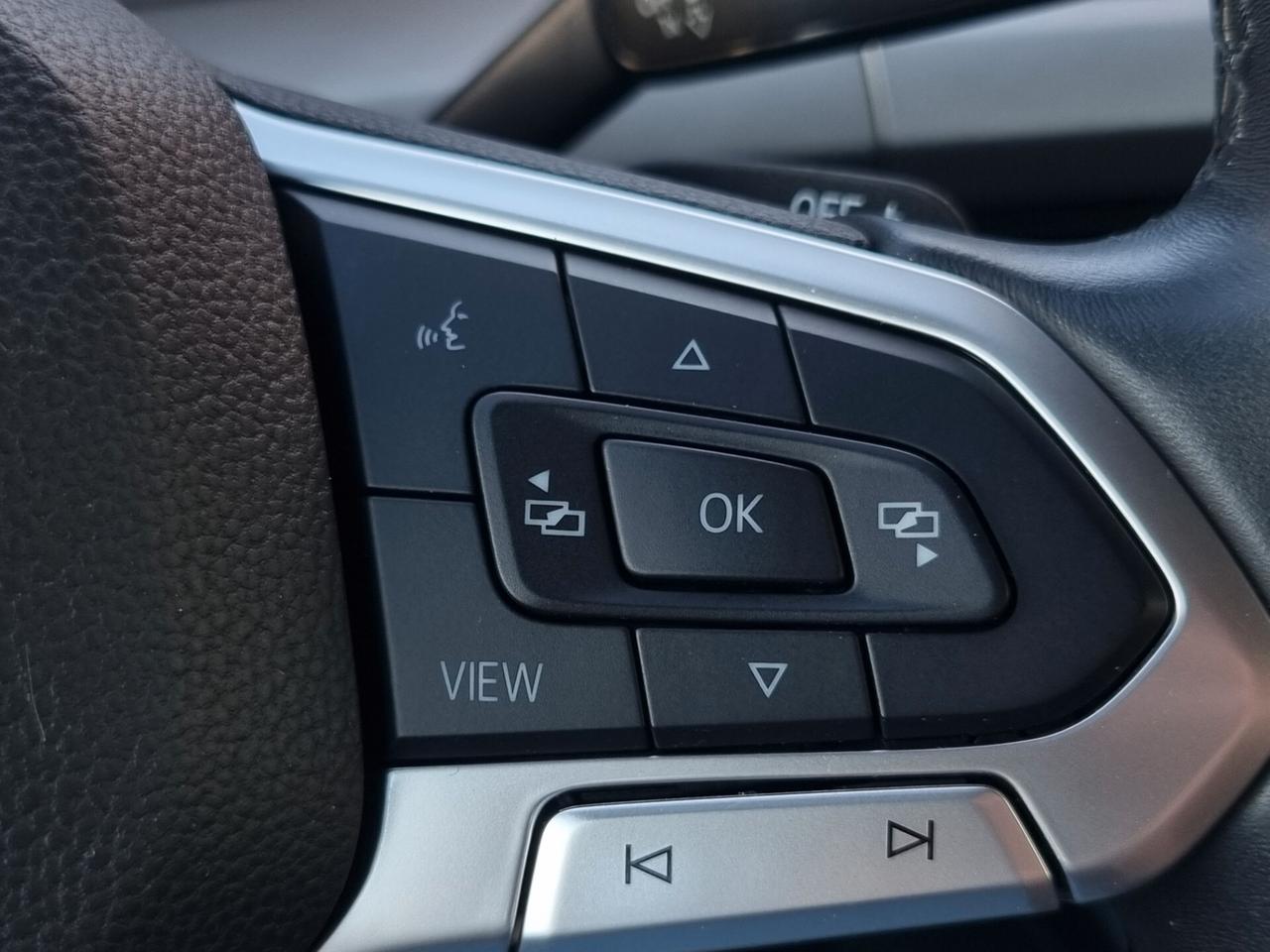 Volkswagen Golf VIII 2020 1.0 etsi evo Life 110cv dsg