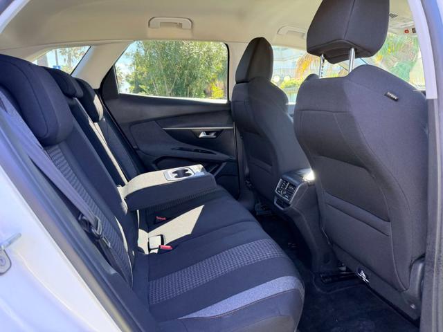 PEUGEOT 3008 BlueHDi 120 S&S Active