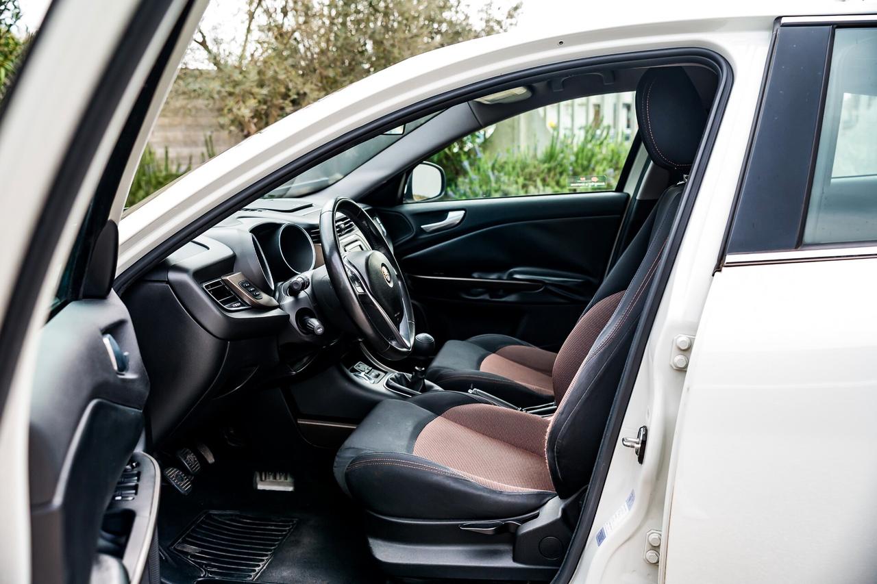 Alfa Romeo Giulietta 1.4 Turbo 120 CV GPL Distinctive