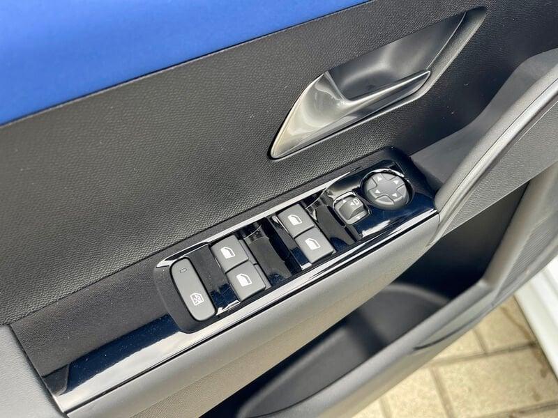 Lancia Ypsilon 1.2 mhev HF Line 110cv e-dct - AZIENDALE