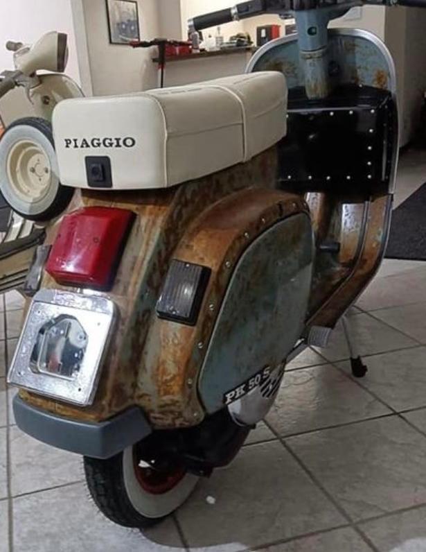 Vespa Pk50S-unica con questo restauro-in arrivo-