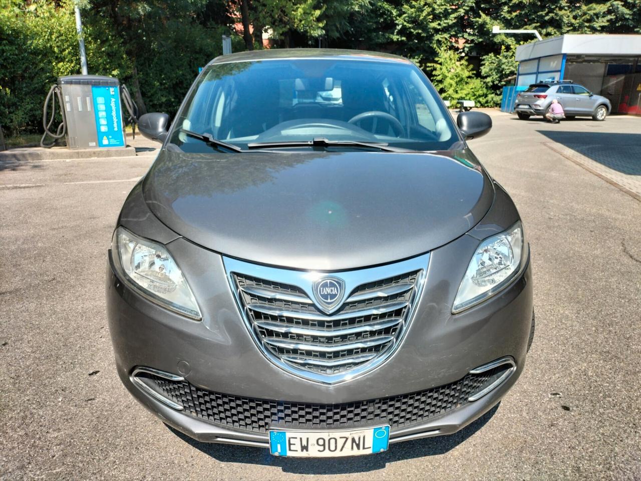 Lancia Ypsilon 1.2 69 CV 5 porte S&S Silver
