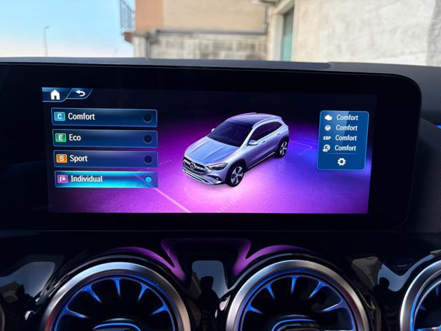 MERCEDES-BENZ GLA 200 d Automatic Premium Amg PACK NIGHT